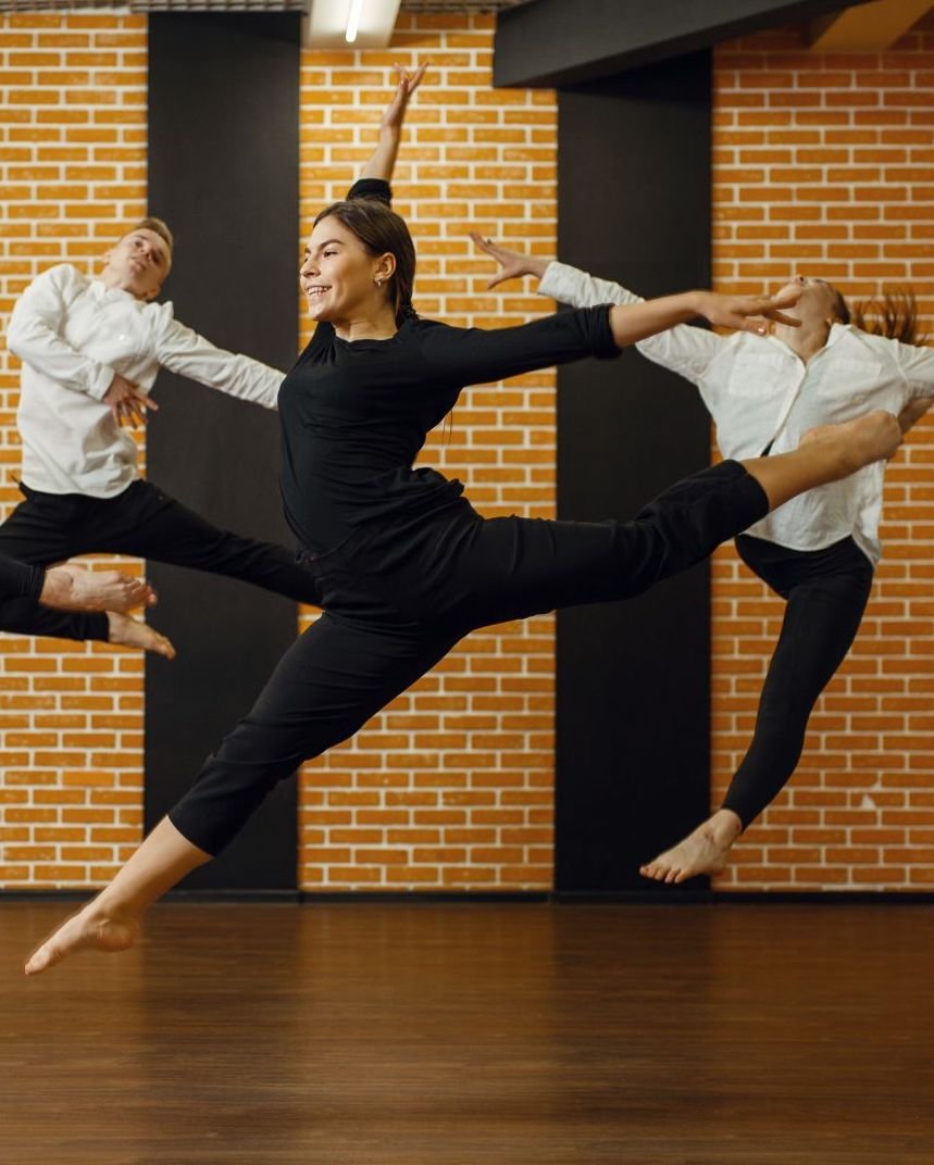 Illustration officielle de Danse contemporaine juniors